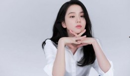 金智秀最新爆料照片高清,魅力四溢引粉丝热议！”